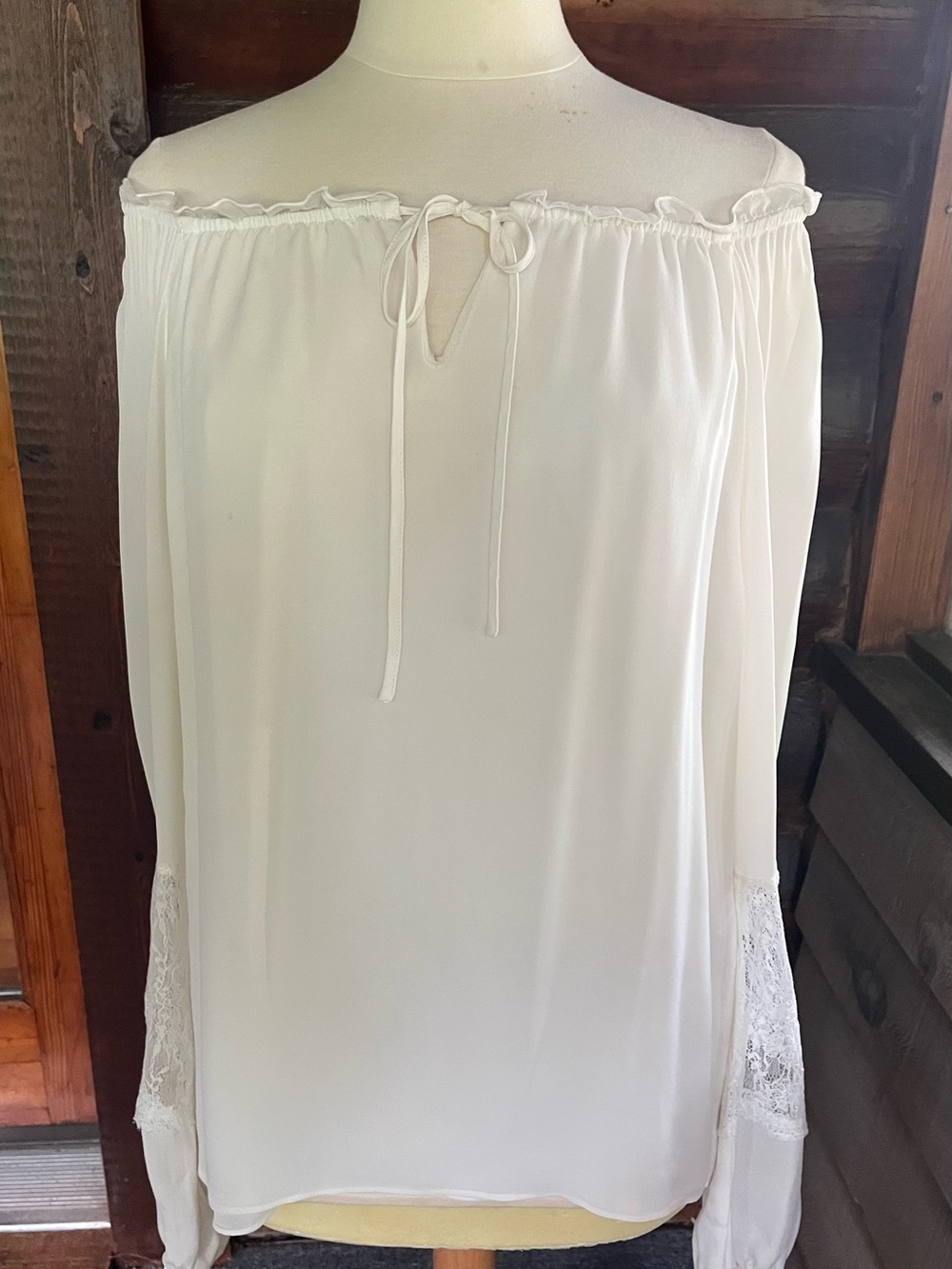 Antonio Milani, beautiful blouse, very romantic. Can be styled boho